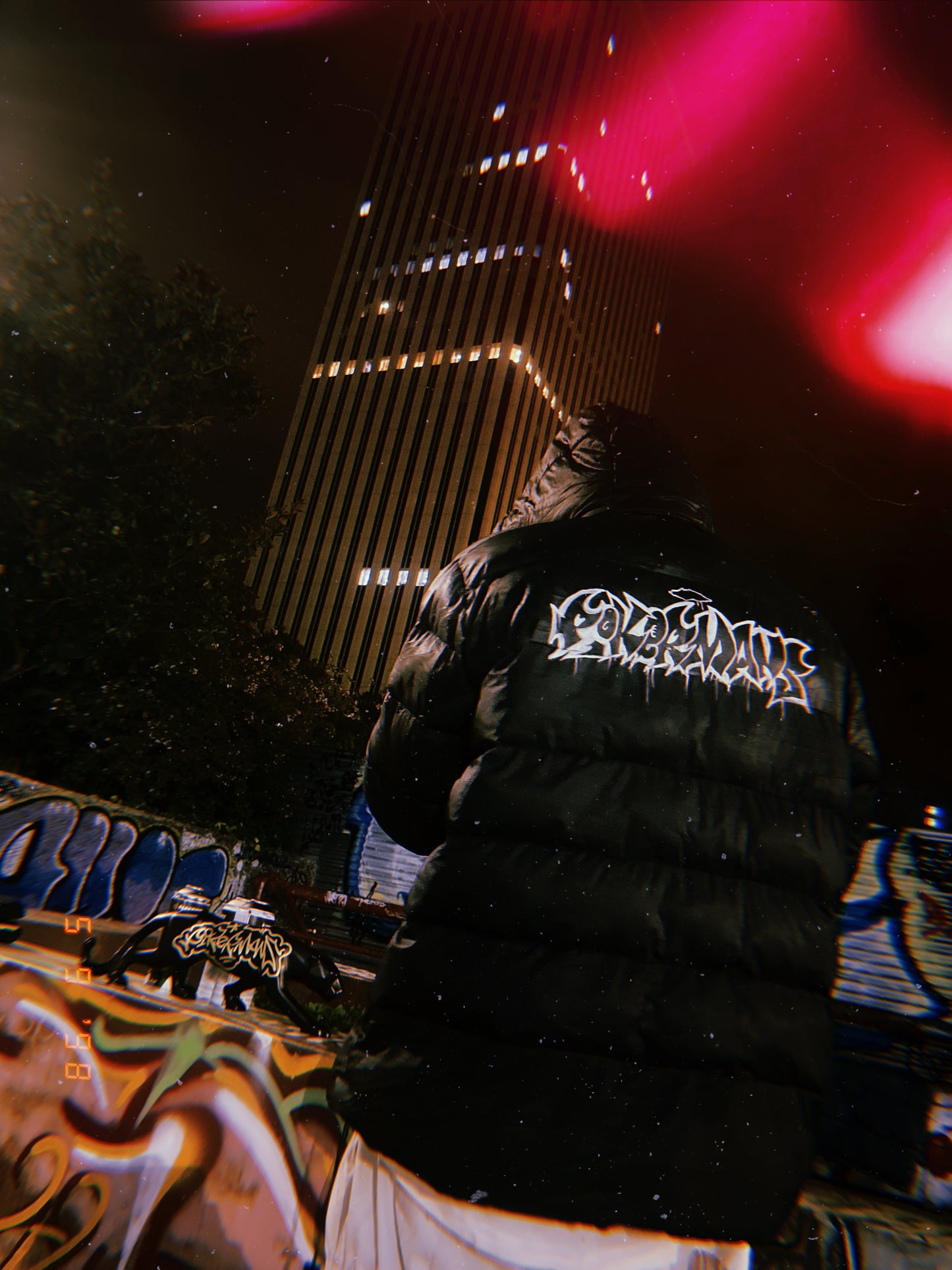 PUFFER JACKET "Spikey Logo"